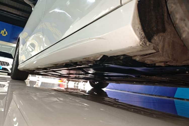 Used Mercedes-Benz A-Class 2020 Second Facelift A 180 L Sport Sedan Left Side Sill