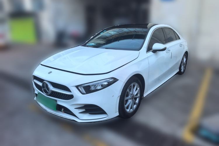 Używany Mercedes-Benz A-Class 2020 Restyled A 200 L Sport Sedan Fashion Version Guazi used car, China used car export, Used car for sale, Used cars, Cheapest cars for sale