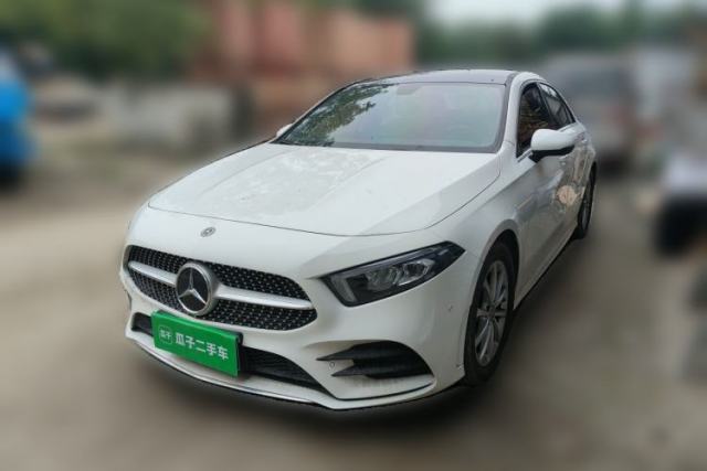 Mercedes-Benz A-Class 2020 Restyled A 200 L Sport Sedan Dynamic Version usado
