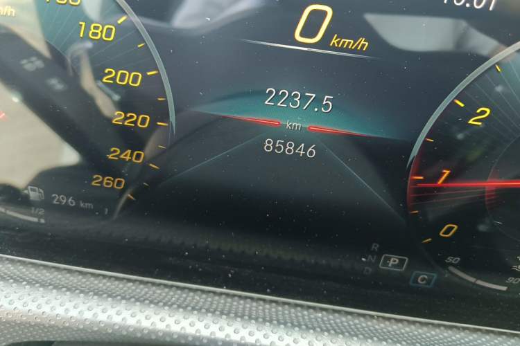 Used Mercedes-Benz A-Class 2020 Restyled A 200 L Sport Sedan Fashion Version Odometer Close Up
