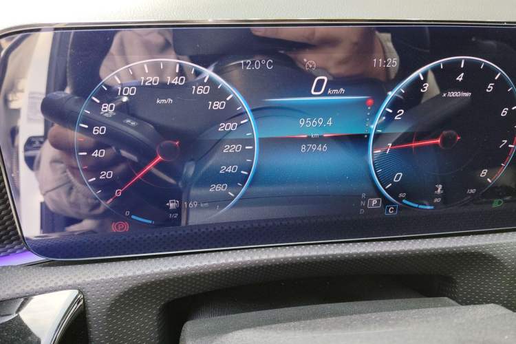 Used Mercedes-Benz A-Class 2020 Restyled A 200 L Sport Sedan Fashion Version Odometer Close Up