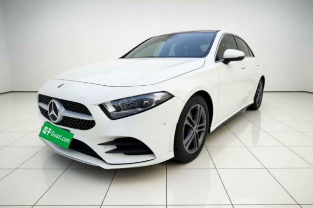 Mercedes-Benz A-Class 2020 Second Facelift A 180 L Sport Sedan usado