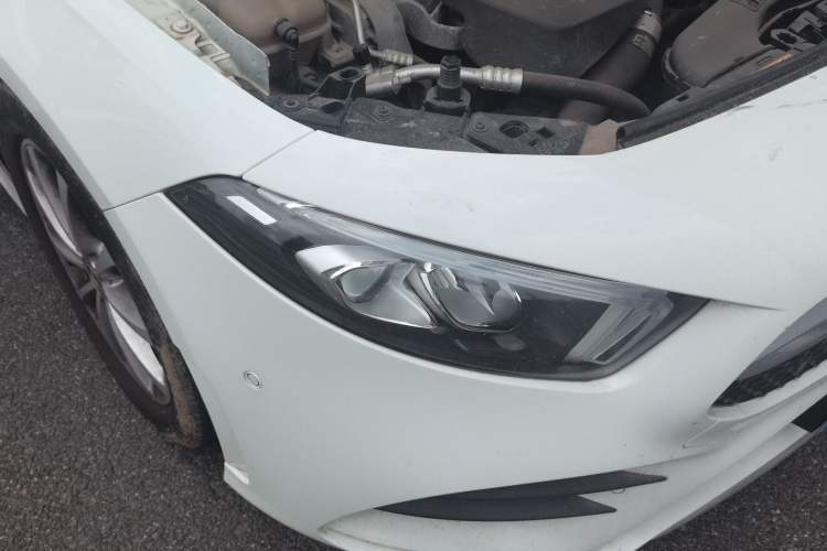 Used Mercedes-Benz A-Class 2020 Restyled A 200 L Sport Sedan Fashion Version Right Front Headlight