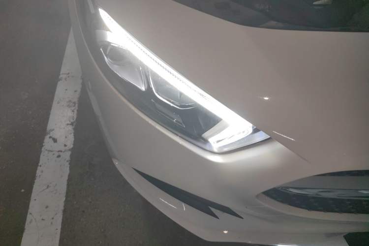 Used Mercedes-Benz A-Class 2020 Restyled A 200 L Sport Sedan Dynamic Version Right Front Headlight