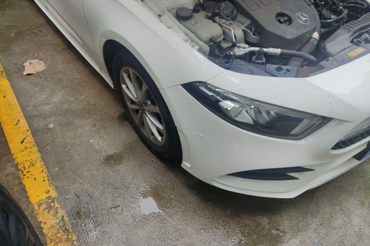 Used Mercedes-Benz A-Class 2020 Restyled A 200 L Sport Sedan Fashion Version Right Front Headlight