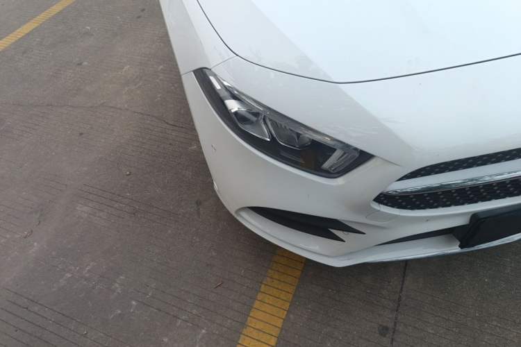 Used Mercedes-Benz A-Class 2020 Restyled A 200 L Sport Sedan Fashion Version Right Front Headlight