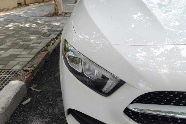 Used Mercedes-Benz A-Class 2020 Restyled A 200 L Sport Sedan Fashion Version Right Front Headlight