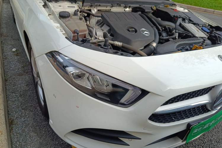 Used Mercedes-Benz A-Class 2020 Restyled A 200 L Sport Sedan Fashion Version Right Front Headlight