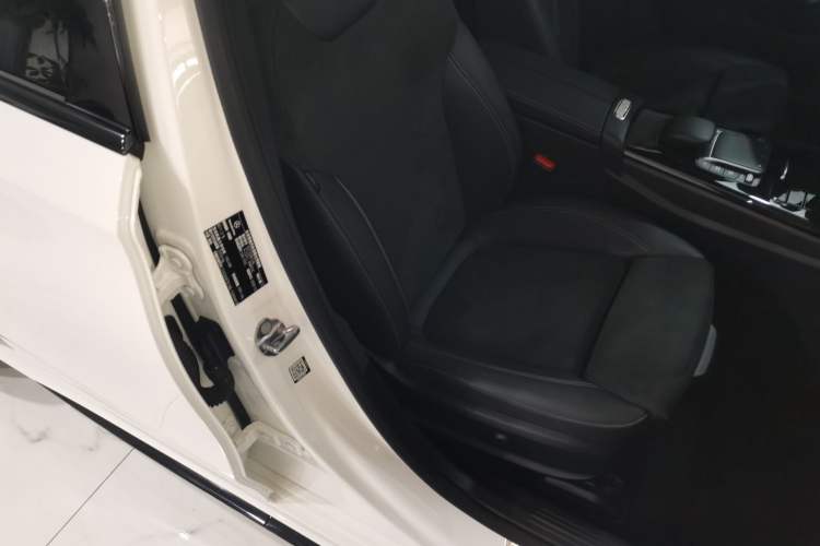 Used Mercedes-Benz A-Class 2020 Restyled A 220 L 4MATIC Sports Sedan Right Front Seat