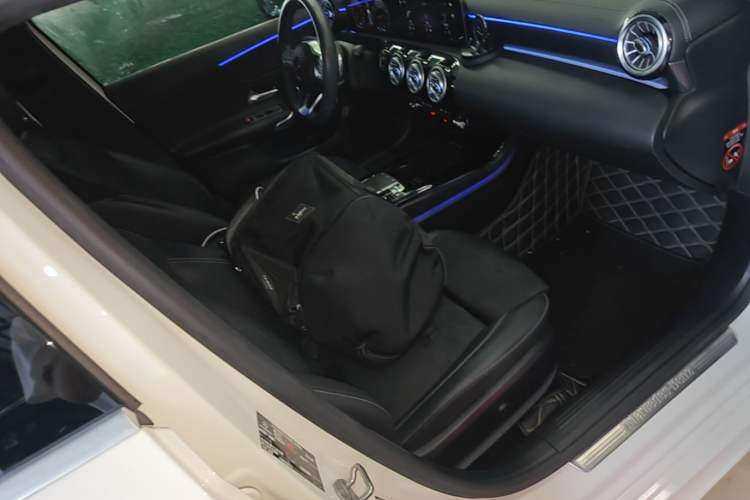 Used Mercedes-Benz A-Class 2020 Restyled A 200 L Sport Sedan Fashion Version Right Front Seat