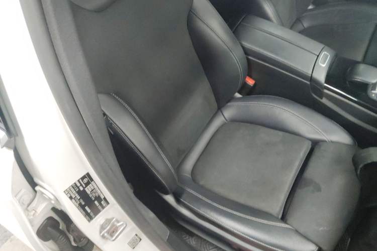 Used Mercedes-Benz A-Class 2020 Restyled A 200 L Sport Sedan Fashion Version Right Front Seat