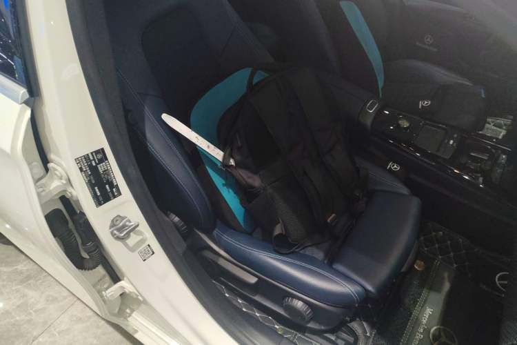 Used Mercedes-Benz A-Class 2020 A 180 L Right Front Seat