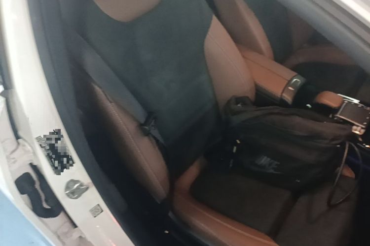 Used Mercedes-Benz A-Class 2020 Restyled A 200 L Sport Sedan Fashion Version Right Front Seat