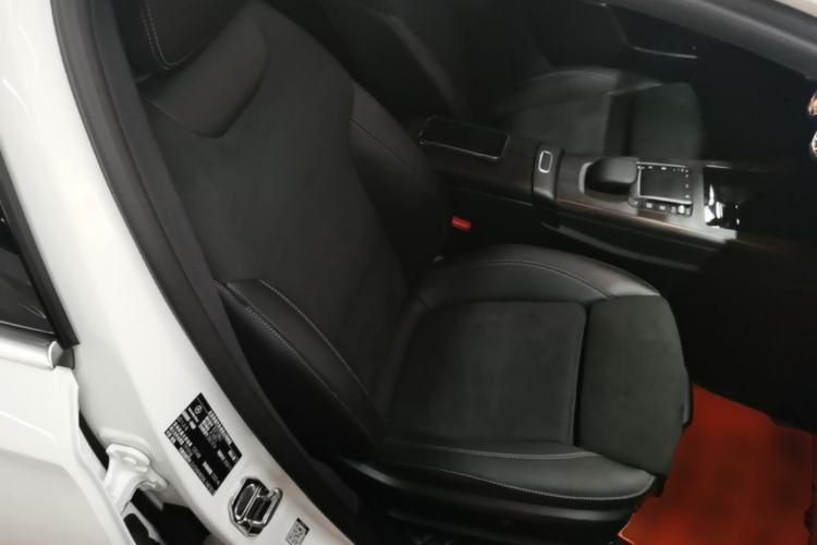 Used Mercedes-Benz A-Class 2020 Restyled A 200 L Sport Sedan Fashion Version Right Front Seat