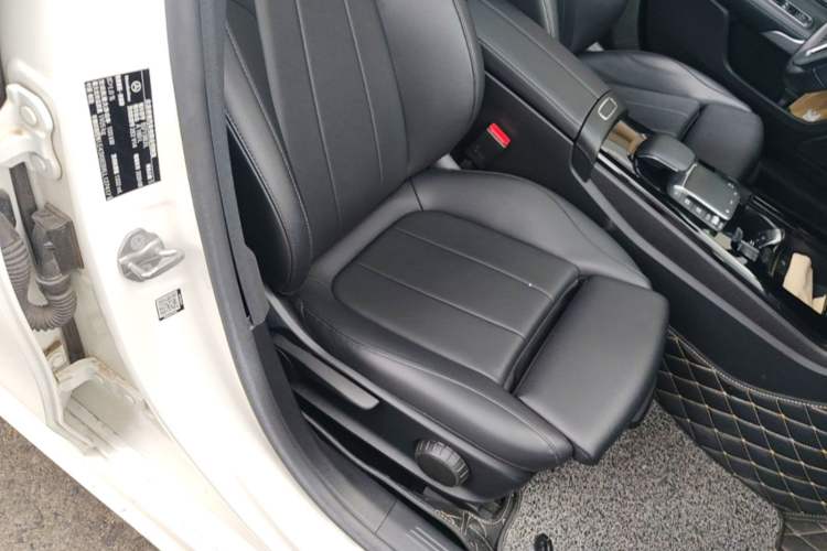 Used Mercedes-Benz A-Class 2020 Second Facelift A 180 L Sport Sedan Right Front Seat