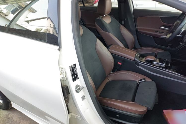 Used Mercedes-Benz A-Class 2020 Restyled A 200 L Sport Sedan Fashion Version Right Front Seat