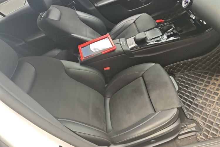 Used Mercedes-Benz A-Class 2020 Restyled A 200 L Sport Sedan Fashion Version Right Front Seat