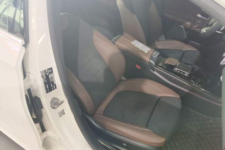 Used Mercedes-Benz A-Class 2020 Restyled A 200 L Sport Sedan Fashion Version Right Front Seat