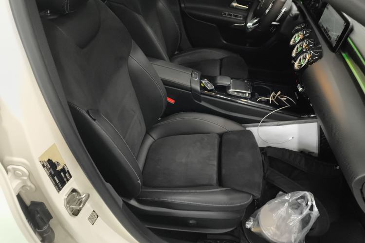 Used Mercedes-Benz A-Class 2020 Restyled A 200 L Sport Sedan Fashion Version Right Front Seat