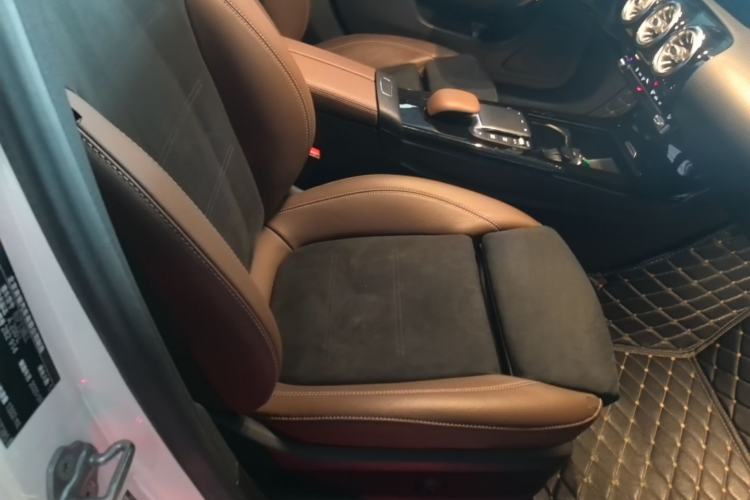 Used Mercedes-Benz A-Class 2020 Restyled A 200 L Sport Sedan Fashion Version Right Front Seat