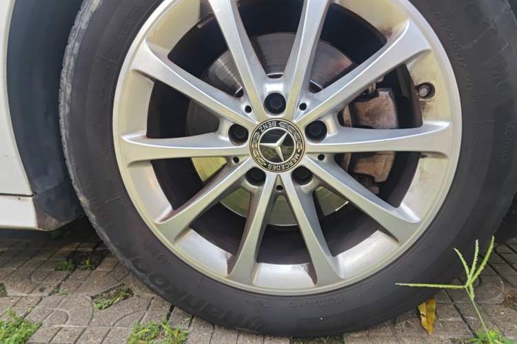 Used Mercedes-Benz A-Class 2020 A 200 L Sport Sedan Right Front Wheel Hub