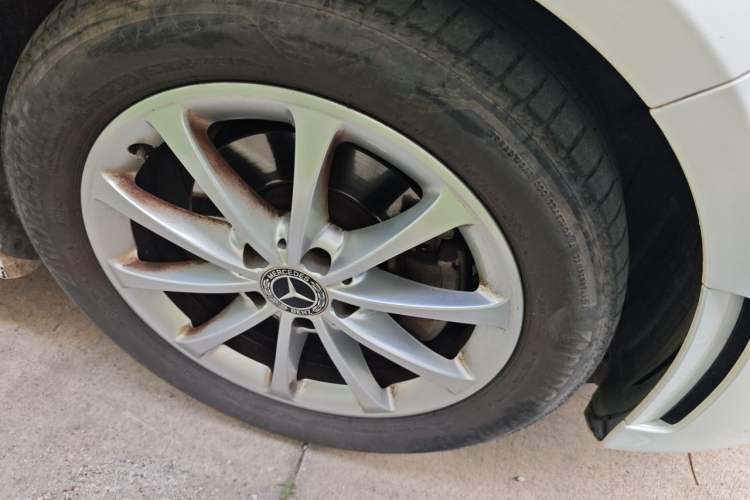 Used Mercedes-Benz A-Class 2020 A 200 L Sport Sedan Right Front Wheel Hub