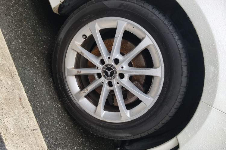 Used Mercedes-Benz A-Class 2020 A 200 L Sport Sedan Right Front Wheel Hub