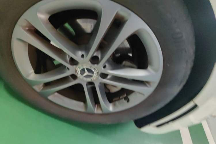 Used Mercedes-Benz A-Class 2020 Revised A 180 L Right Front Wheel Hub