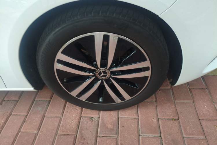 Used Mercedes-Benz A-Class 2020 A 180 L Right Front Wheel Hub