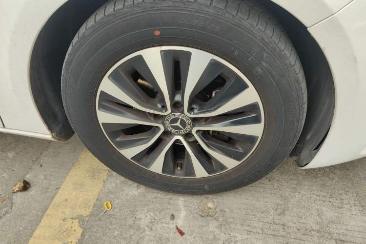 Used Mercedes-Benz A-Class 2020 A 180 L Right Front Wheel Hub