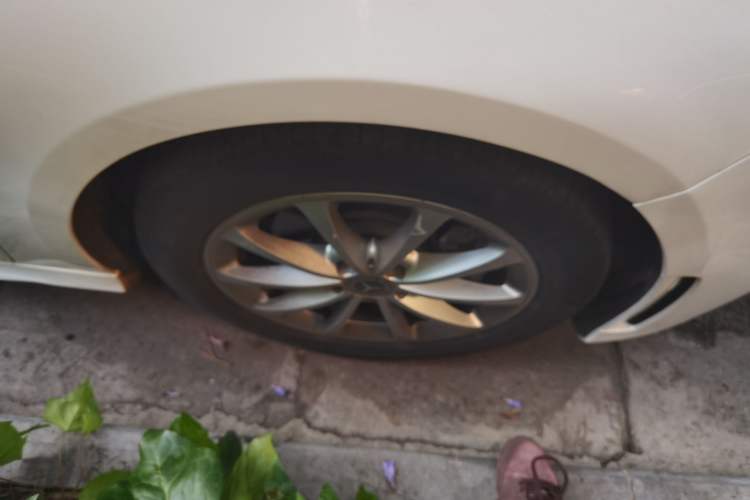 Used Mercedes-Benz A-Class 2020 Restyled A 200 L Sport Sedan Fashion Version Right Front Wheel Hub
