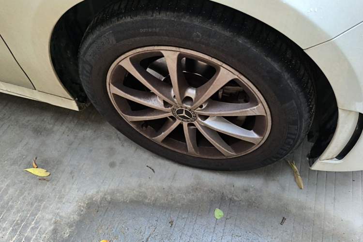 Used Mercedes-Benz A-Class 2020 A 200 L Sport Sedan Right Front Wheel Hub