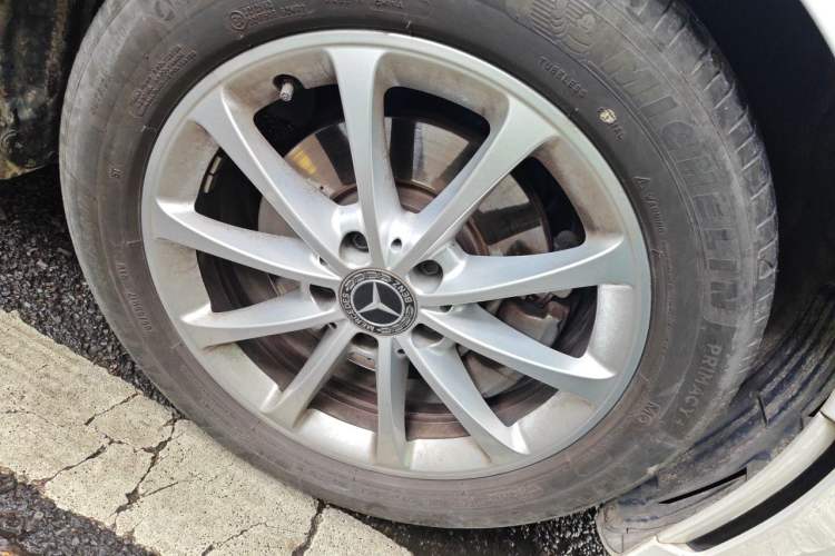 Used Mercedes-Benz A-Class 2020 Restyled A 200 L Sport Sedan Dynamic Version Right Front Wheel Hub