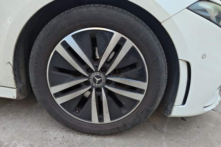 Used Mercedes-Benz A-Class 2020 A 180 L Sport Sedan Right Front Wheel Hub