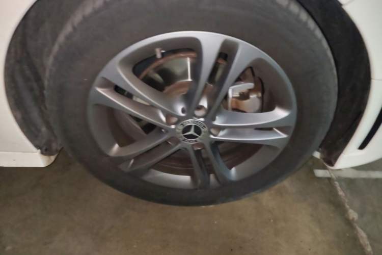 Used Mercedes-Benz A-Class 2020 Restyled A 180 L Sport Sedan Right Front Wheel Hub