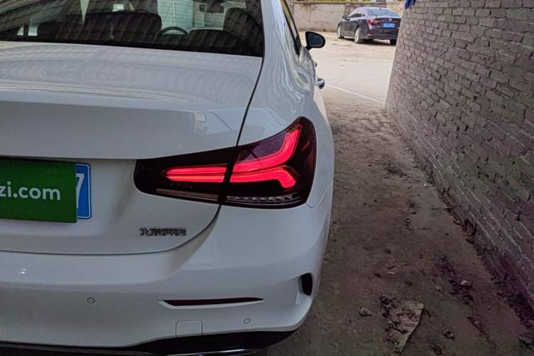 Used Mercedes-Benz A-Class 2020 Restyled A 200 L Sport Sedan Fashion Version Right Rear Taillight