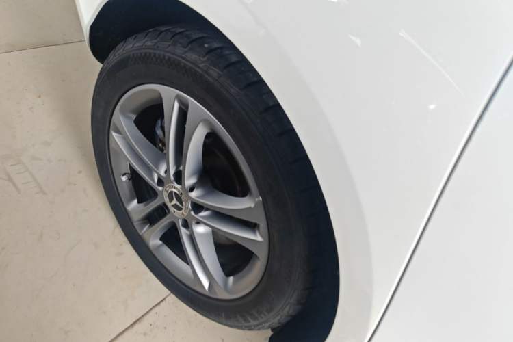 Used Mercedes-Benz A-Class 2020 A 200 L Right Rear Wheel Hub