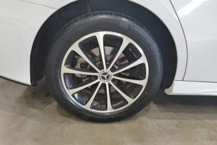 Used Mercedes-Benz A-Class 2020 A 200 L Sport Sedan Right Rear Wheel Hub