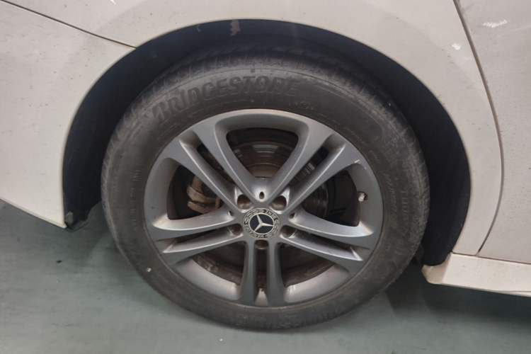Used Mercedes-Benz A-Class 2020 Second Facelift A 180 L Sport Sedan Right Rear Wheel Hub