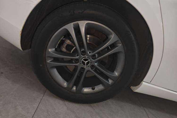 Used Mercedes-Benz A-Class 2020 A 200 L Right Rear Wheel Hub