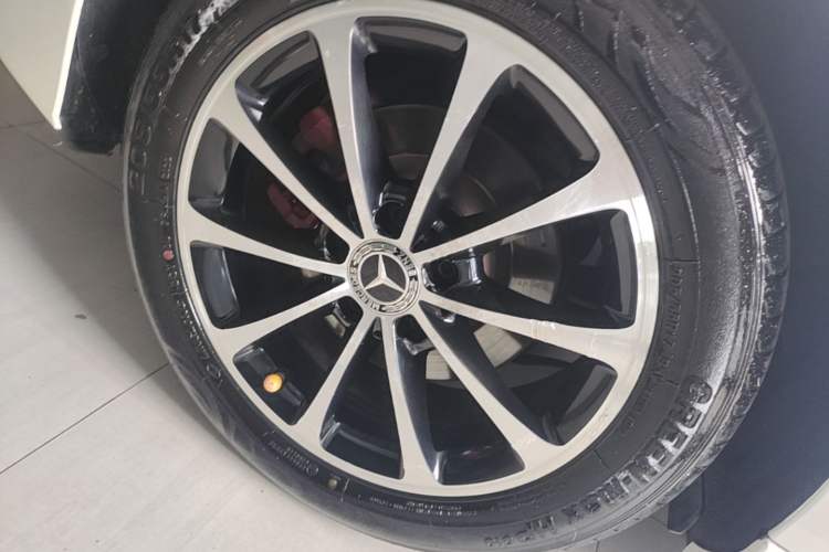 Used Mercedes-Benz A-Class 2020 Restyled A 200 L Sport Sedan Fashion Version Right Rear Wheel Hub