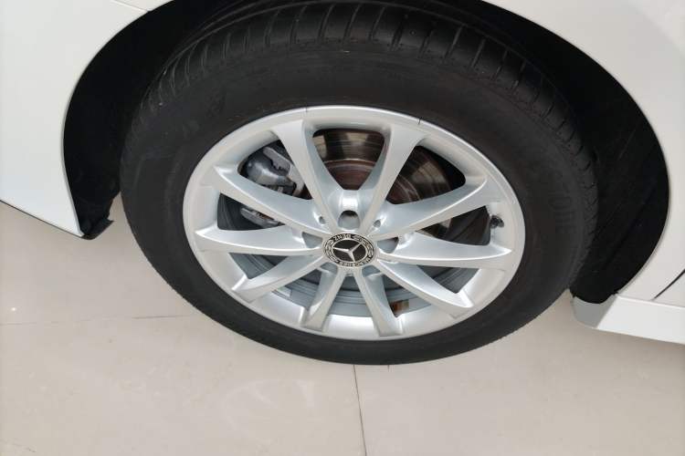Used Mercedes-Benz A-Class 2020 A 200 L Sport Sedan Right Rear Wheel Hub