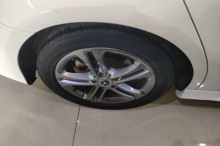 Used Mercedes-Benz A-Class 2020 Second Facelift A 180 L Sport Sedan Right Rear Wheel Hub