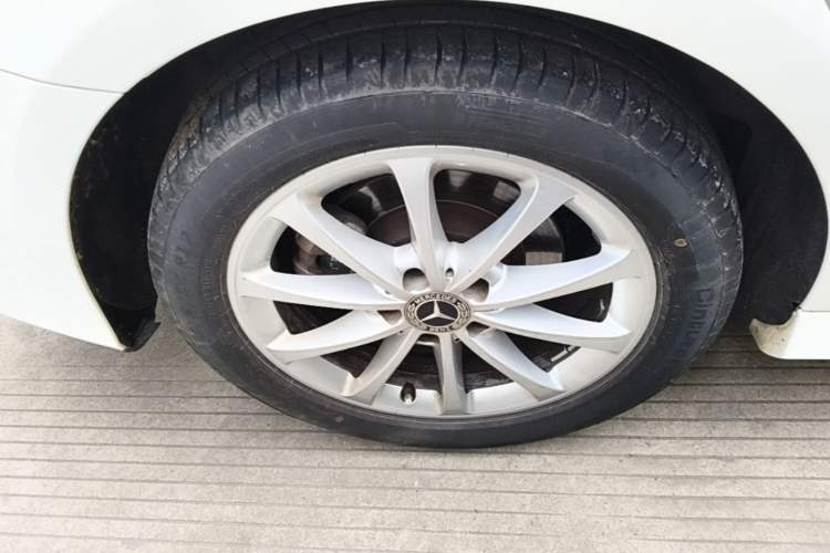 Used Mercedes-Benz A-Class 2020 A 200 L Sport Sedan Right Rear Wheel Hub