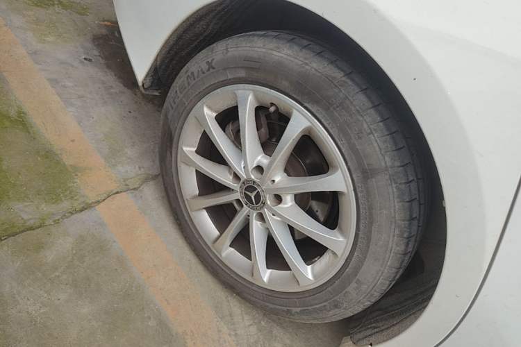Used Mercedes-Benz A-Class 2020 Restyled A 200 L Sport Sedan Fashion Version Right Rear Wheel Hub