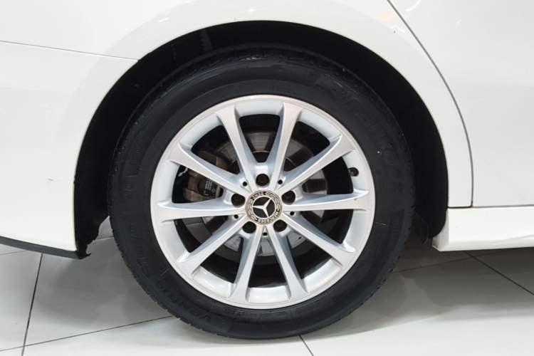 Used Mercedes-Benz A-Class 2020 Restyled A 200 L Sport Sedan Dynamic Version Right Rear Wheel Hub