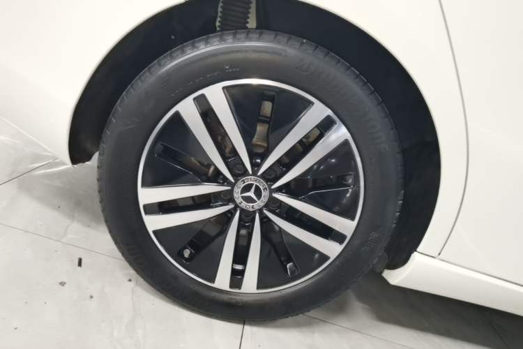 Used Mercedes-Benz A-Class 2020 Revised A 180 L Right Rear Wheel Hub