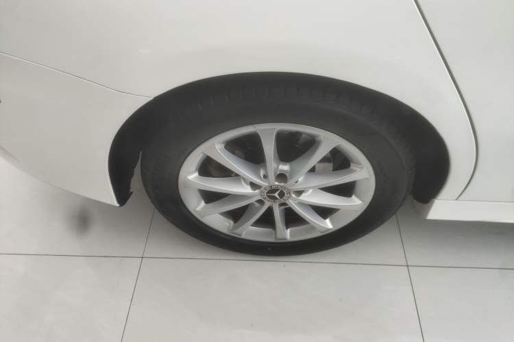 Used Mercedes-Benz A-Class 2020 A 200 L Sport Sedan Right Rear Wheel Hub