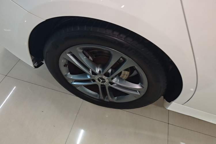 Used Mercedes-Benz A-Class 2020 Second Facelift A 180 L Sport Sedan Right Rear Wheel Hub