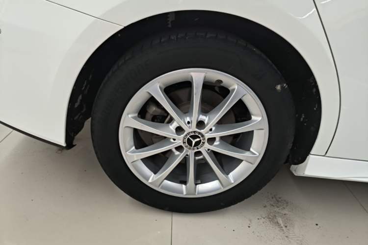 Used Mercedes-Benz A-Class 2020 A 200 L Sport Sedan Right Rear Wheel Hub
